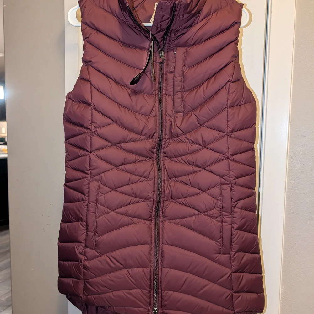 Duluth Puffer Vest - Picture 2 of 4
